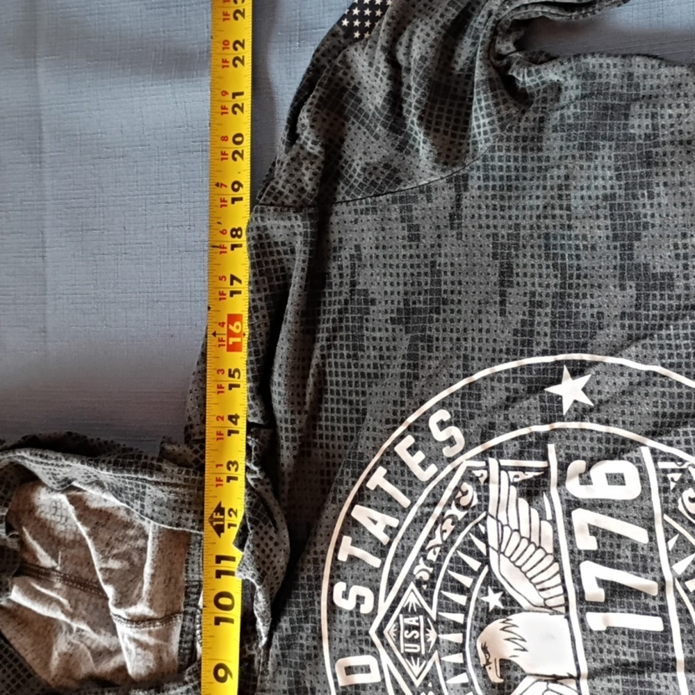 Vs Gray Knit Top - image 7